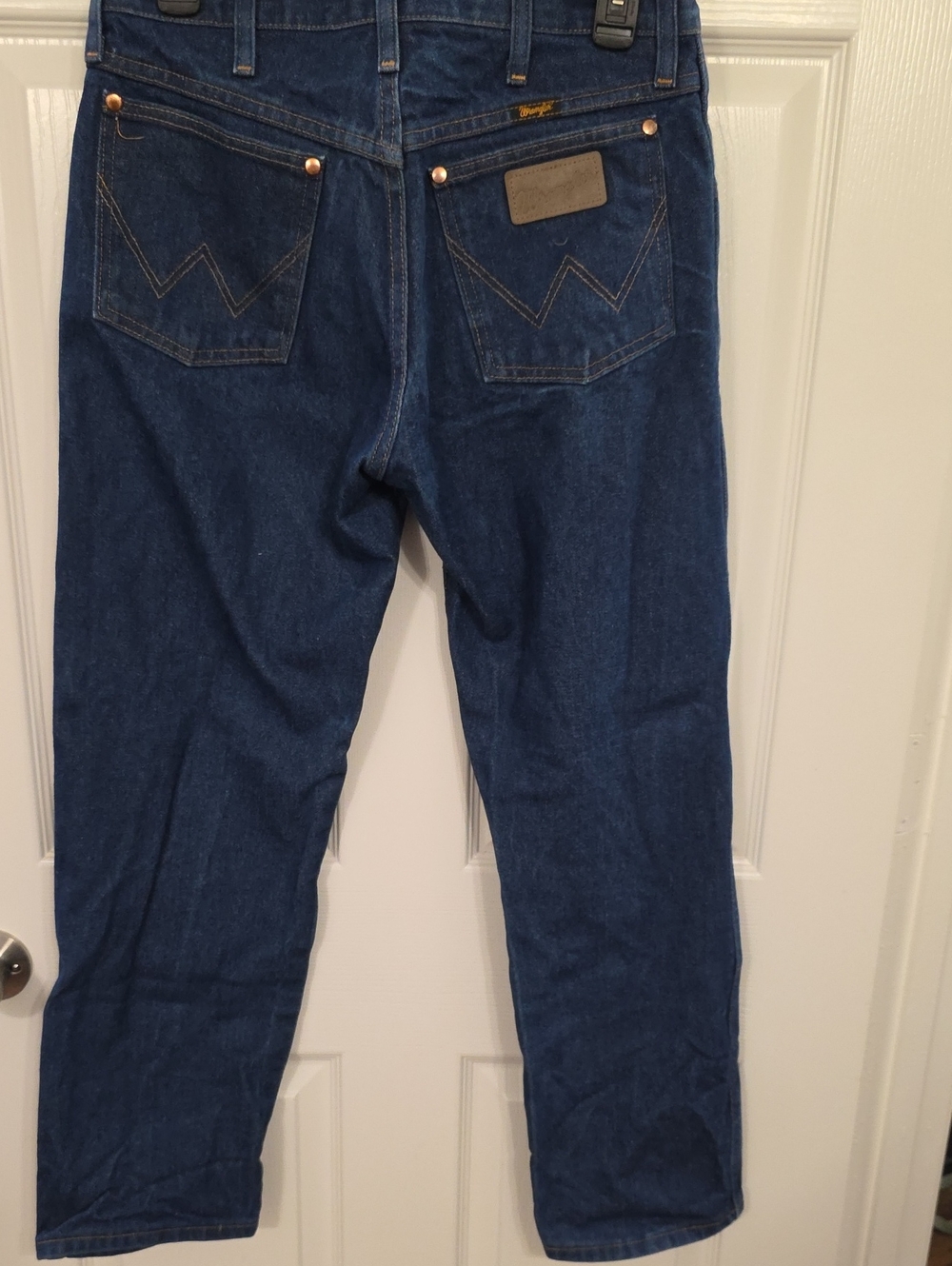 Wrangler Men's Relaxed Fit Jeans in Deep Blue Denim